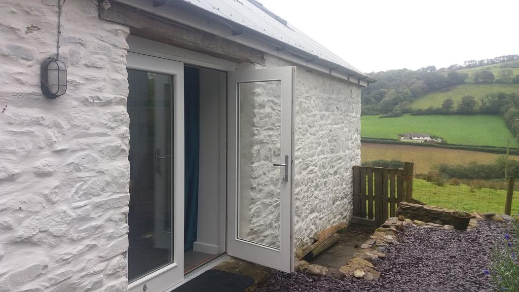 Rhiwiau Self Catering Villa Carmarthen Buitenkant foto